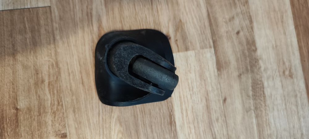 Kółko do walizki A03
