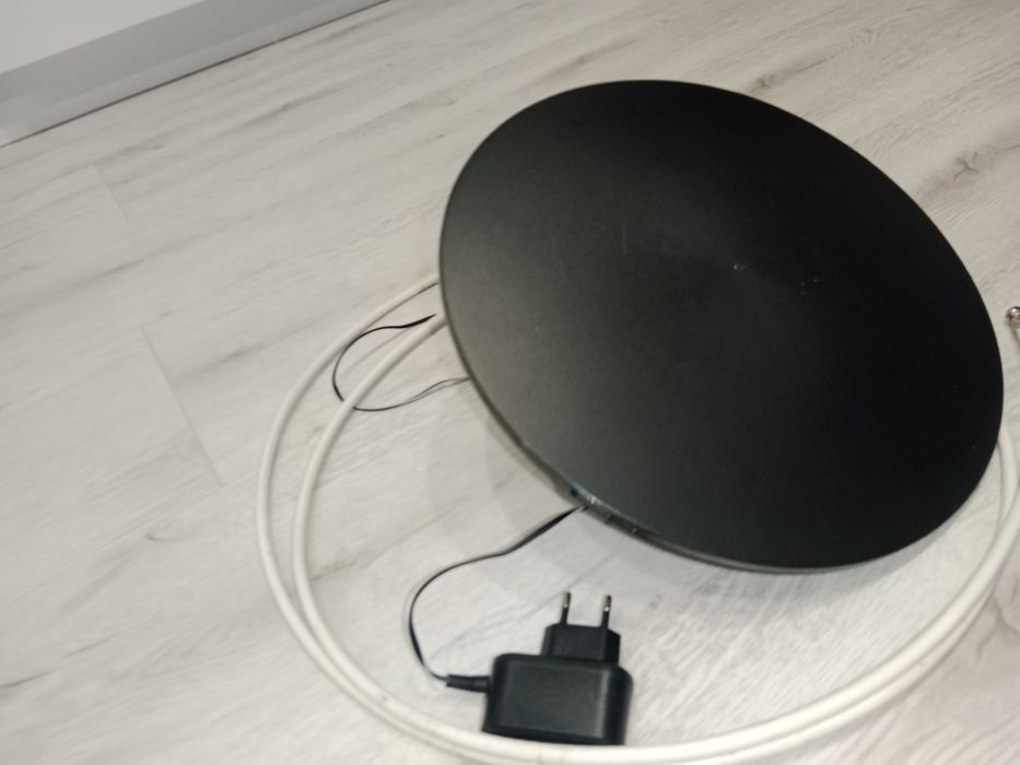 Antena wewnętrzna dookolna