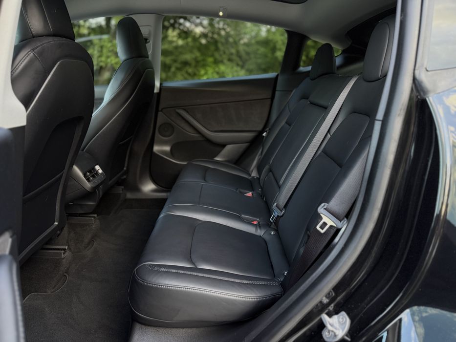 Tesla Y 2021 Long Range Dual Motor