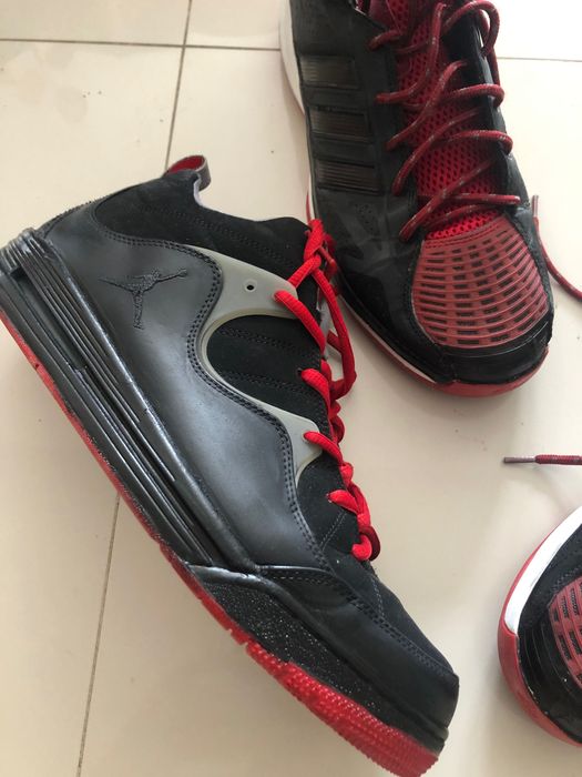 Ténis Air Jordan Retro e Adidas Basketball 46