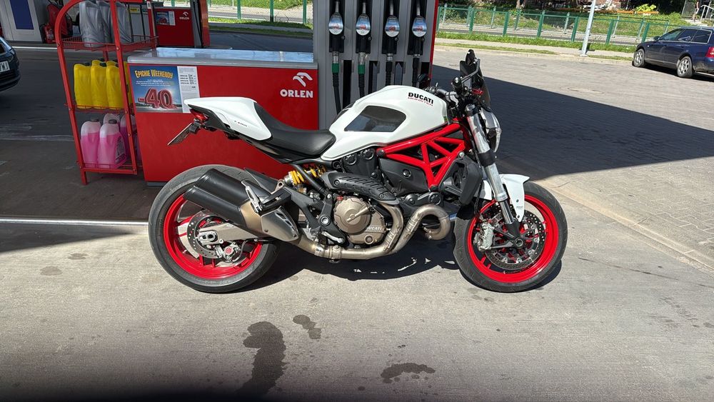 Ducati Monster 821
