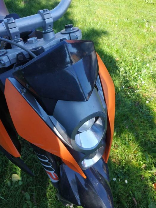 Lampa ktm duke 690