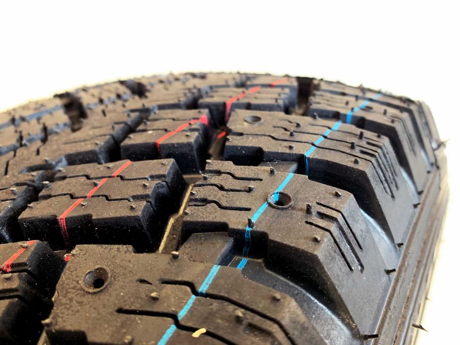 Шини зимові 225/65 R17 112/110Q резина зимова 4x4 EXTREME Poland