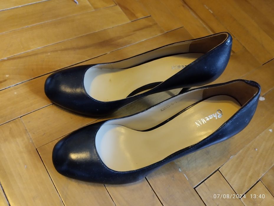 Продам туфли женские на шпильке Sharman