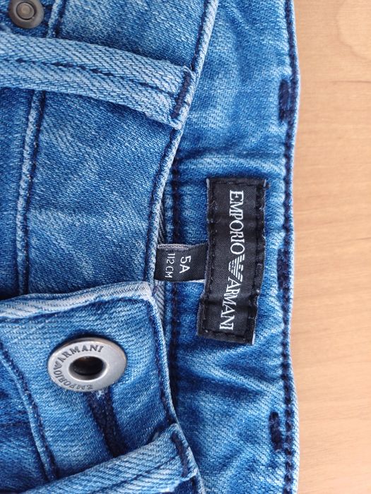 Детские джинсы EMPORIO ARMANI  оригинальные  5 лет/ 112 см