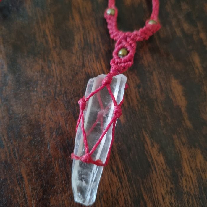 Colares em macramé com Cristal