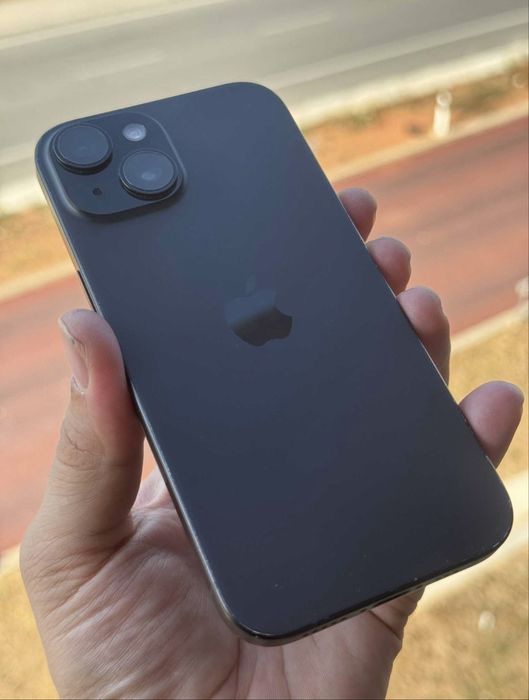 Iphone 15 128gb.
