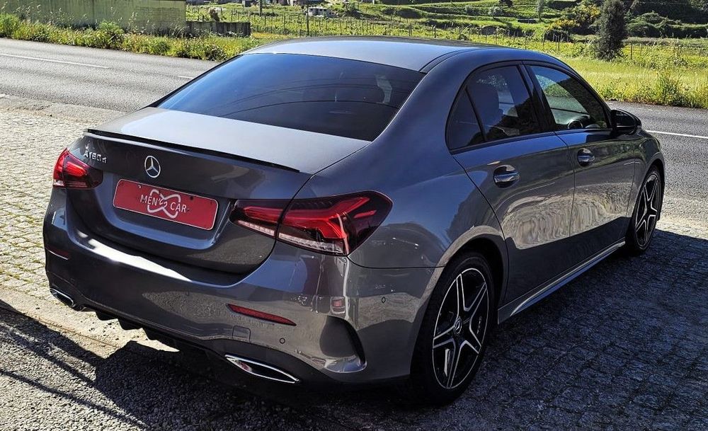 Mercedes-Benz A 180 Limousine d 7G-DCT AMG Line