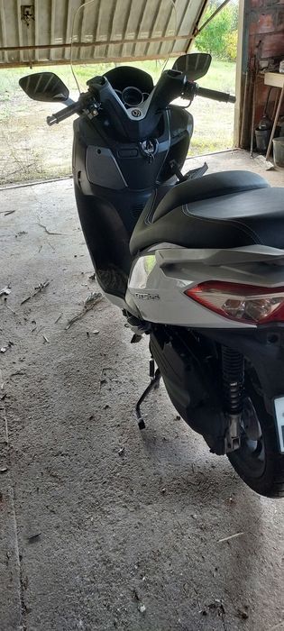 Moto SYM GTS 125 I