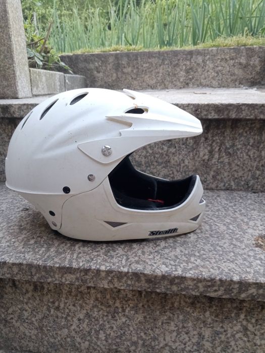 Capacete e óculos de motocross