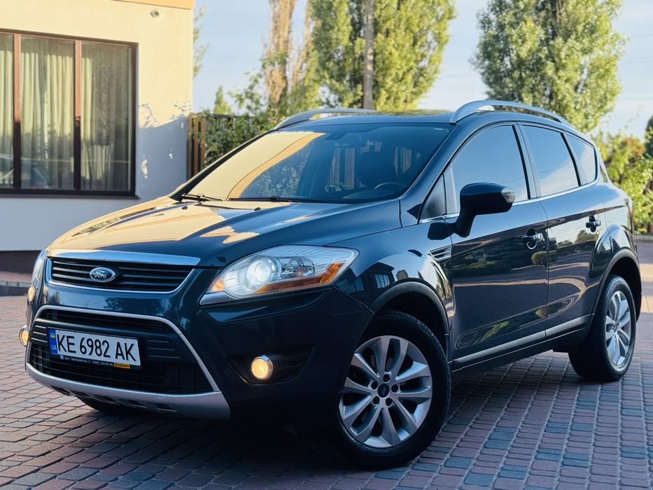 В продаже FORD Kuga