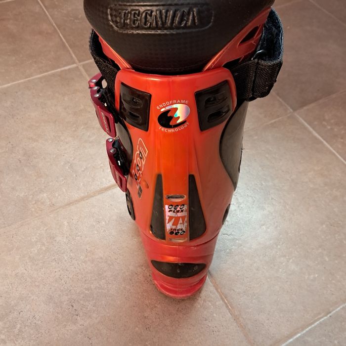 Buty narciarskie, Tecnica 330mm