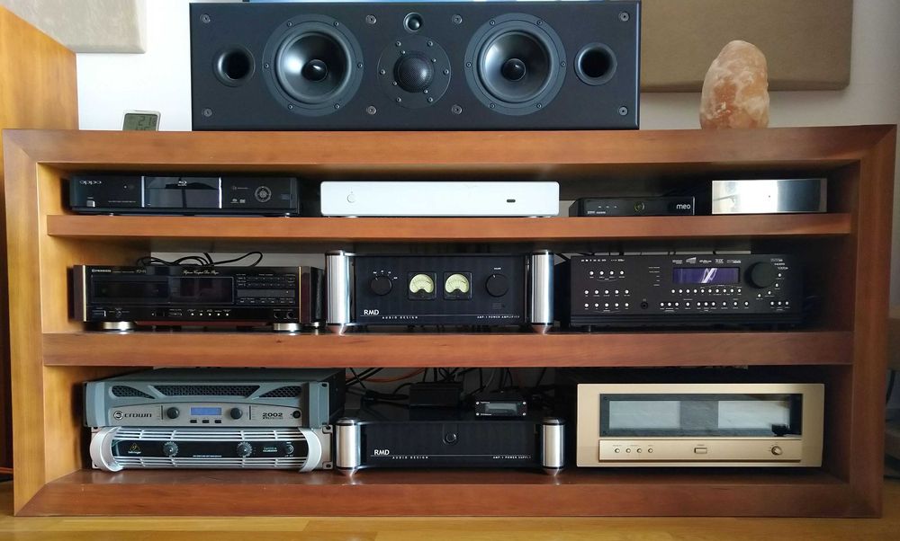 Móvel/rack para equipamentos Multimédia