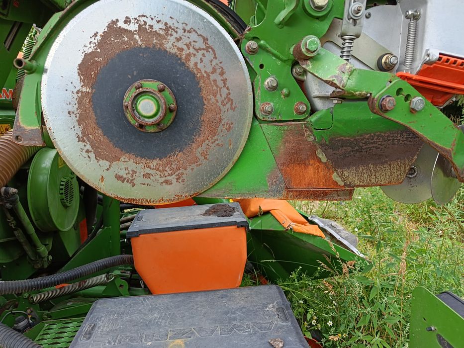 Siewnik Talerzowy  Do Kukurydzy Amazone Ed 602