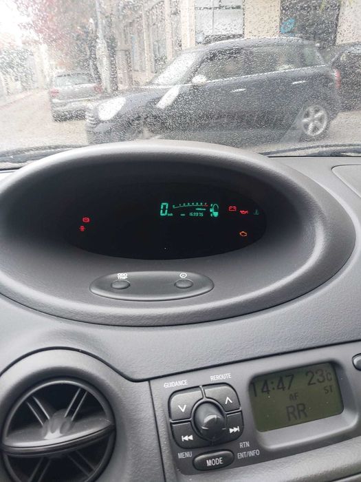 Toyota Yaris 2001 1.0 vvt-i