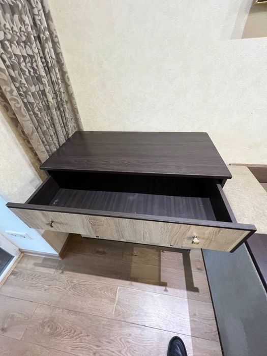 Комод, Тумбы , Пеленатор, Стеклянный стол