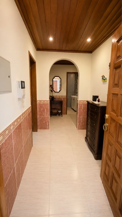 Apartamento t2 rc com logradouro comum