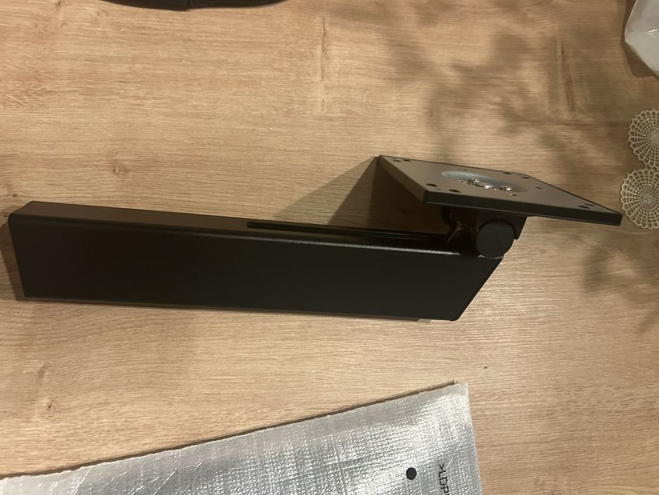 Statyw na monitor
