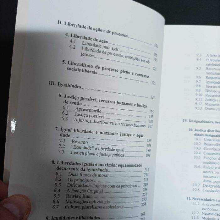 Teorias Modernas da Justiça
de Serge-Christophe Kolm