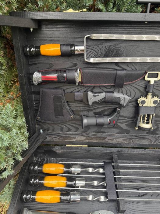 Набор шампуров на подарок мужчине в деревянном кейсе