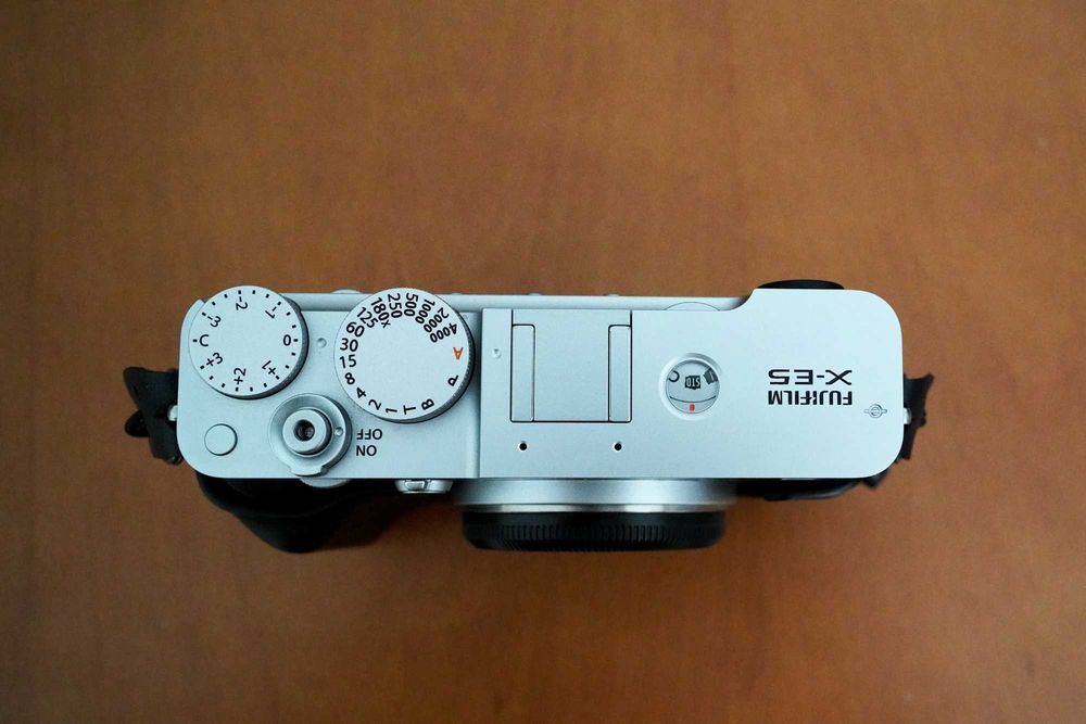 FUJIFILM X-E5 - (Silver)