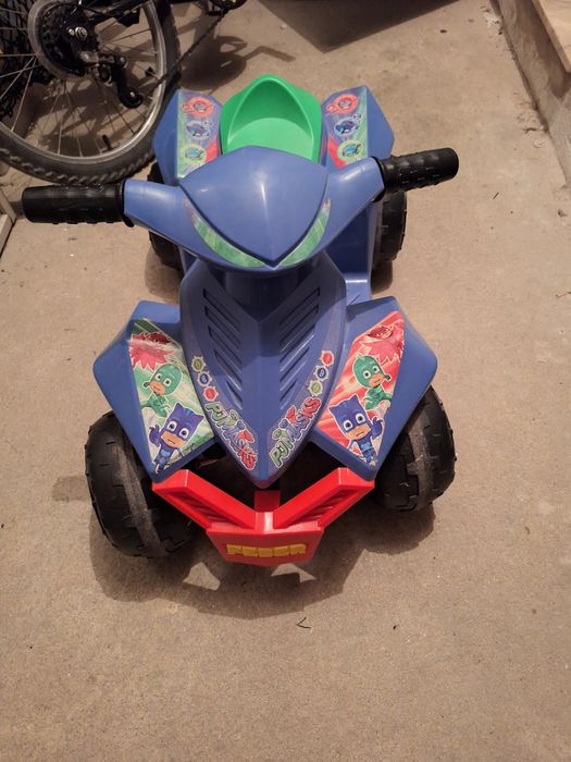 moto quatro eletrica