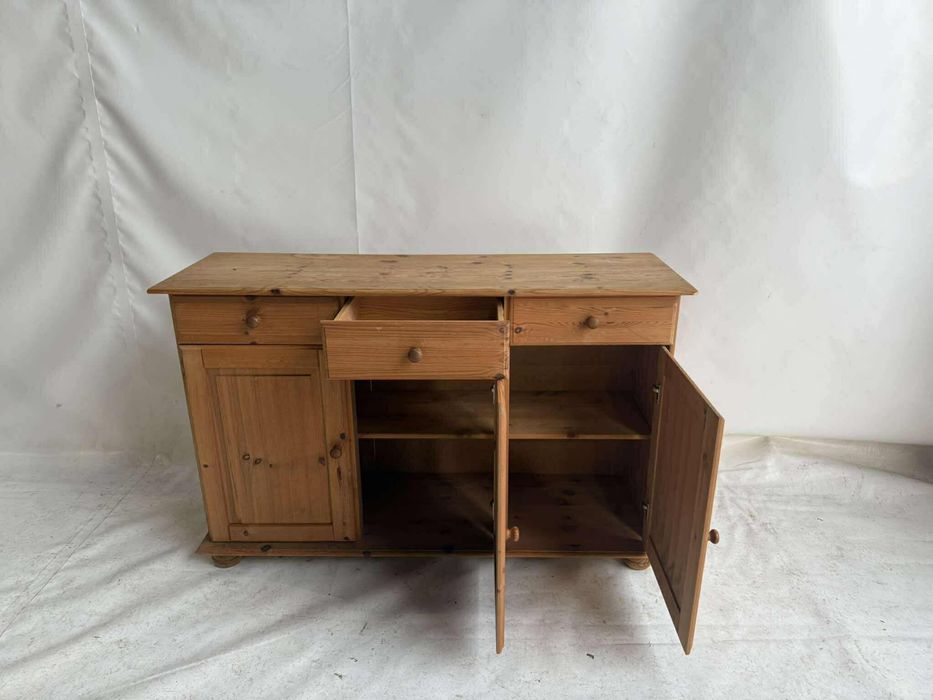 Komoda z litego drewna