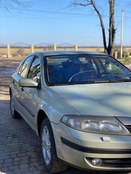 Renault Laguna 1.6, 2001 року