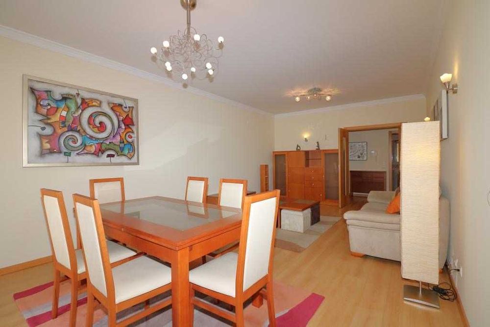 T3 com Estacionamento | Almancil