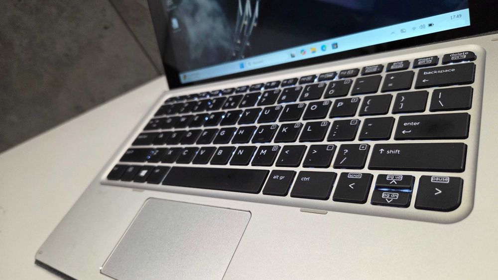 Tablet Laptop HP Elite x2 m7 6Y75 8GB dysk 256SSD FHD jak Surface Pro