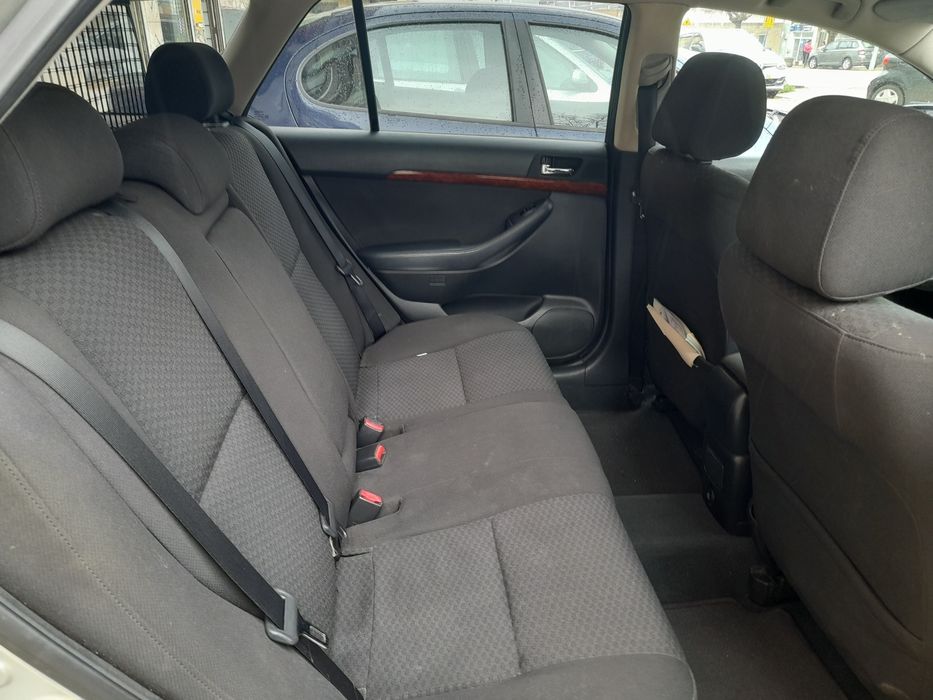 Toyota  Avensis   2.0  Disel