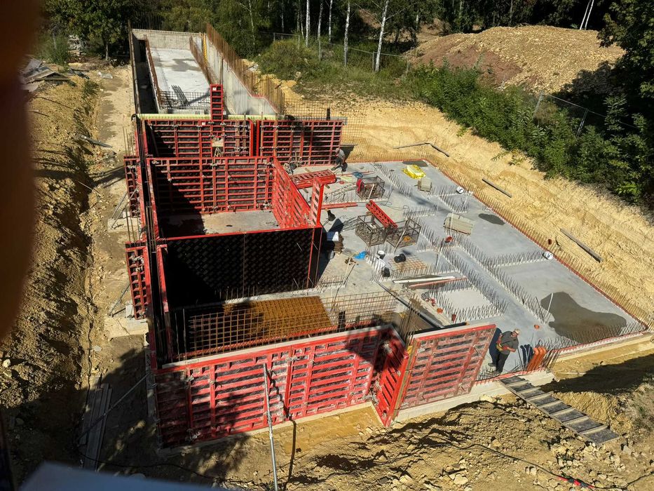 usługi budowlane budowa domu mury oporowe  płyta fundamentowa żelbety