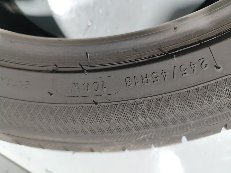 2 pneus semi novos 245-45R18 Kleber - Oferta dos Portes