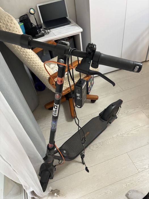 Самокат Segway Ninebot F2E