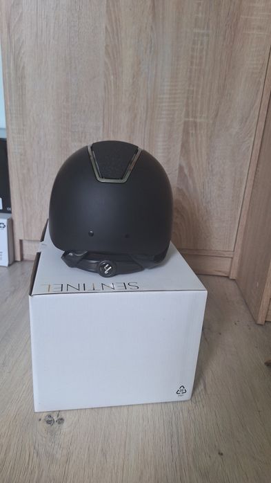 Kask jeździecki horze