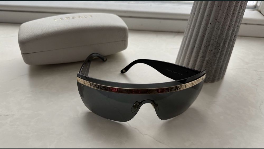 Сонцезахисні окуляри Versace