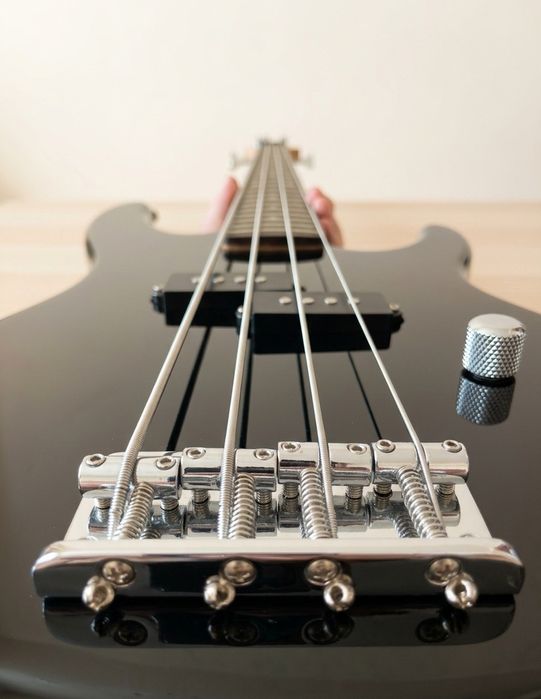 Бас Гітара Washburn Bantam Series XB100