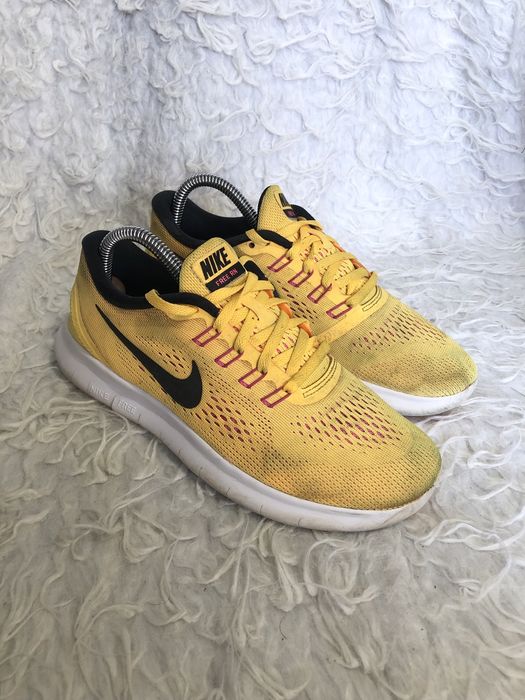 Buty Nike FREE RN rozmiar 37,5 23,5 cm żółte