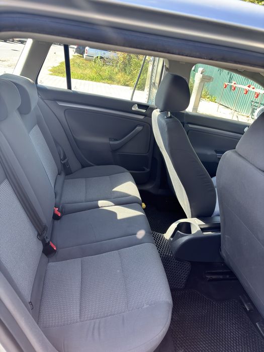 Volkswagen Golf 5 2008  року