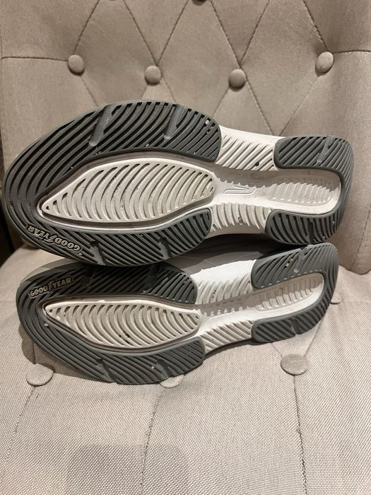 Skechers zimowe damskie buty 40 ultrago goodyear jak nowe