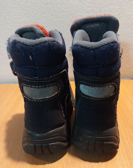 Сапоги, ботинки зимние,зимняя обувь 25 размер.