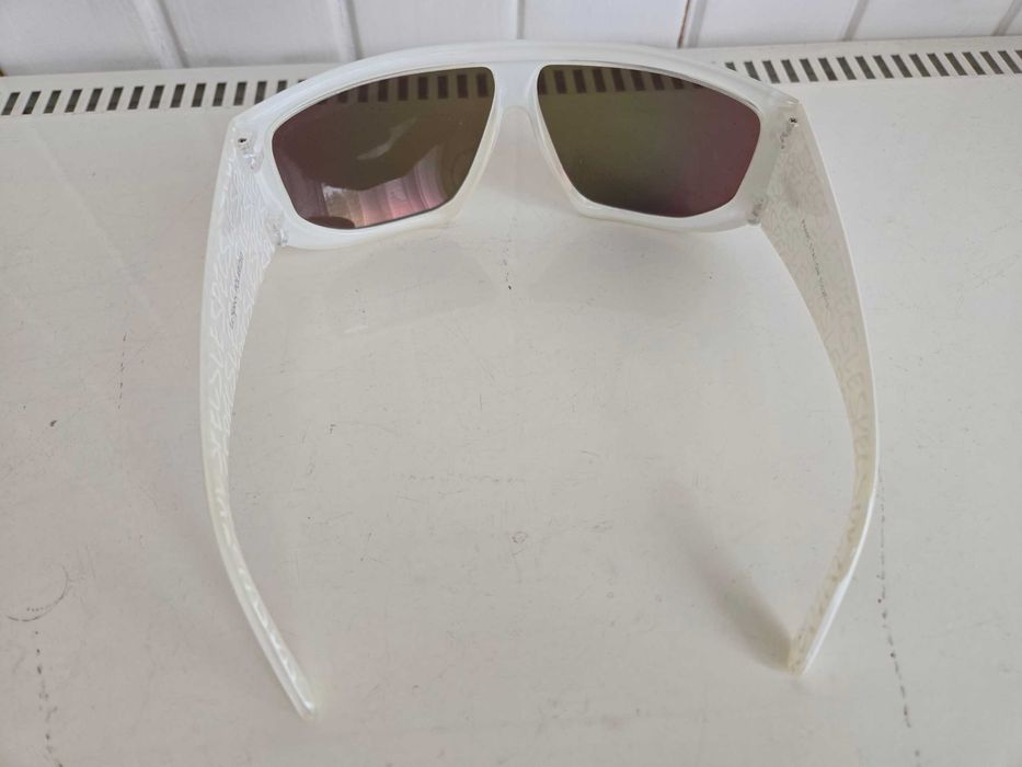 Okulary sloneczne Le Specs, szkla polaryzowane