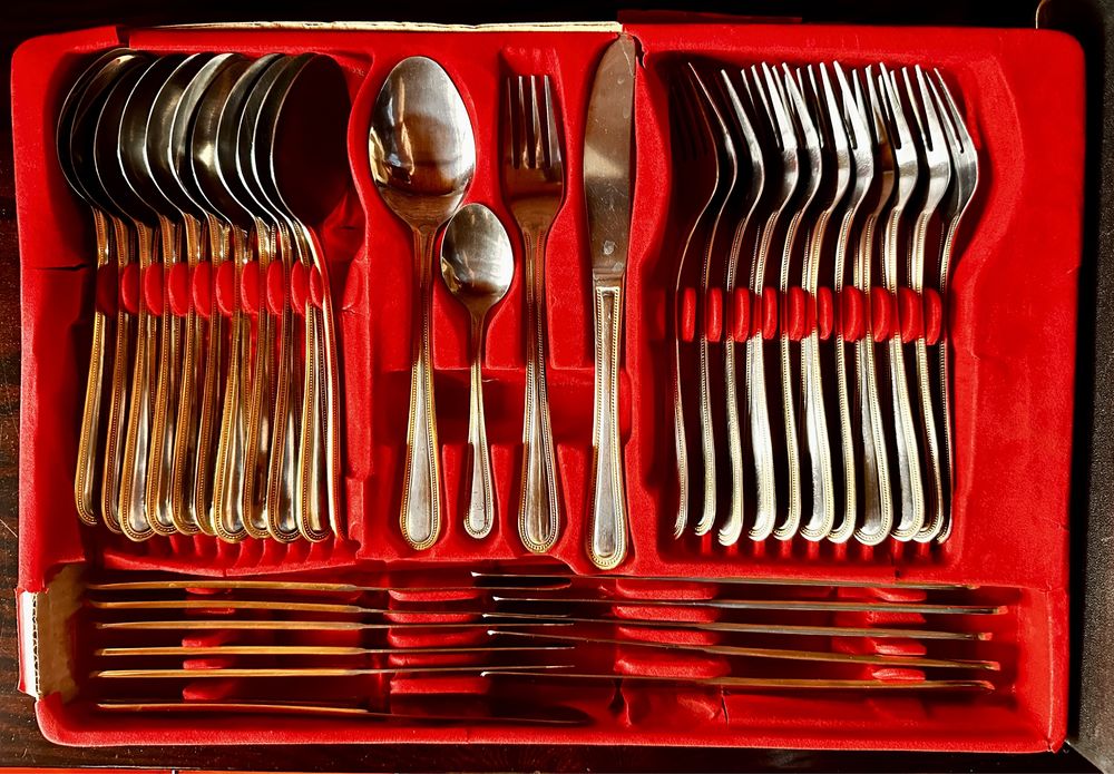 Komplet sztućce 12 osób