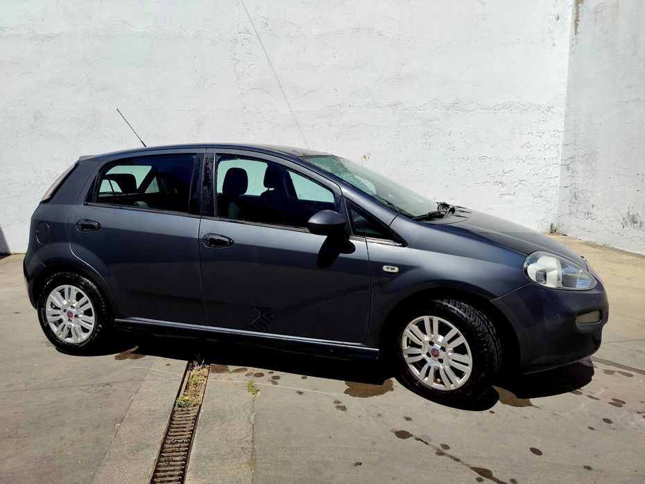 Carro Fiat Punto