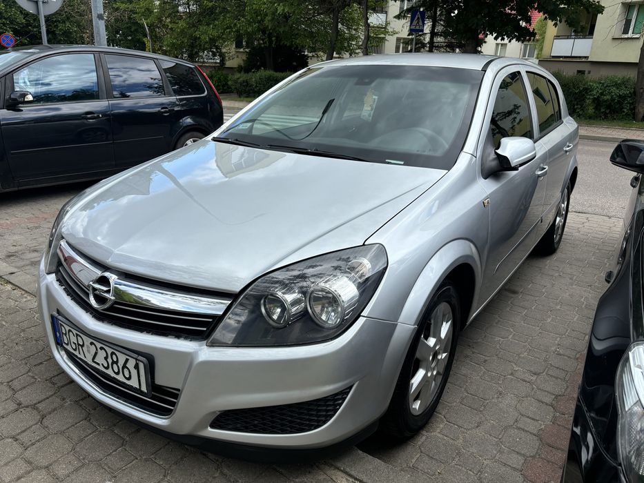 Opel Astra 1.6gaz 2007r