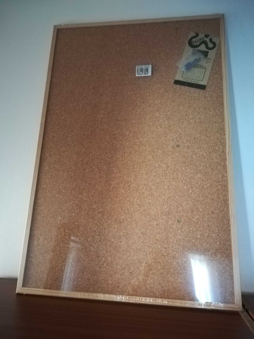 3 Quadros (Paisagens diversas); 1 - Última Ceia || Quadro de cortiça