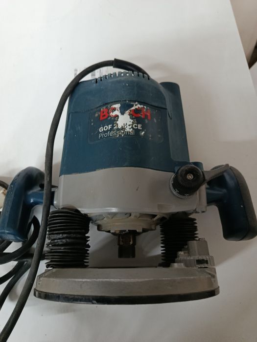 Sprzedam frezarkę Bosch nie festool.milwauke.dewalt