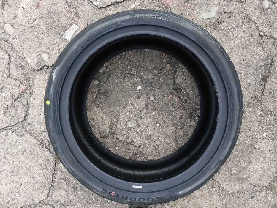 235/40R18 Goodride ZuperEco XL para lato N1829