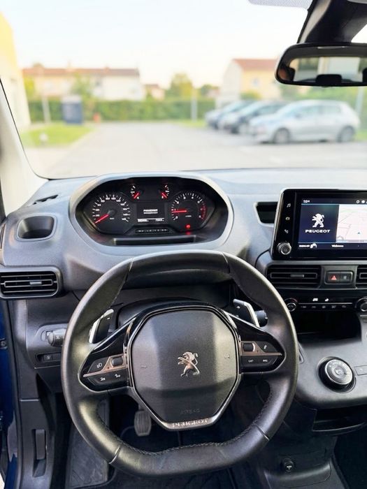 Peugeut partner longa 1.5 cx. Autom. 130cv (iva dedutivel)