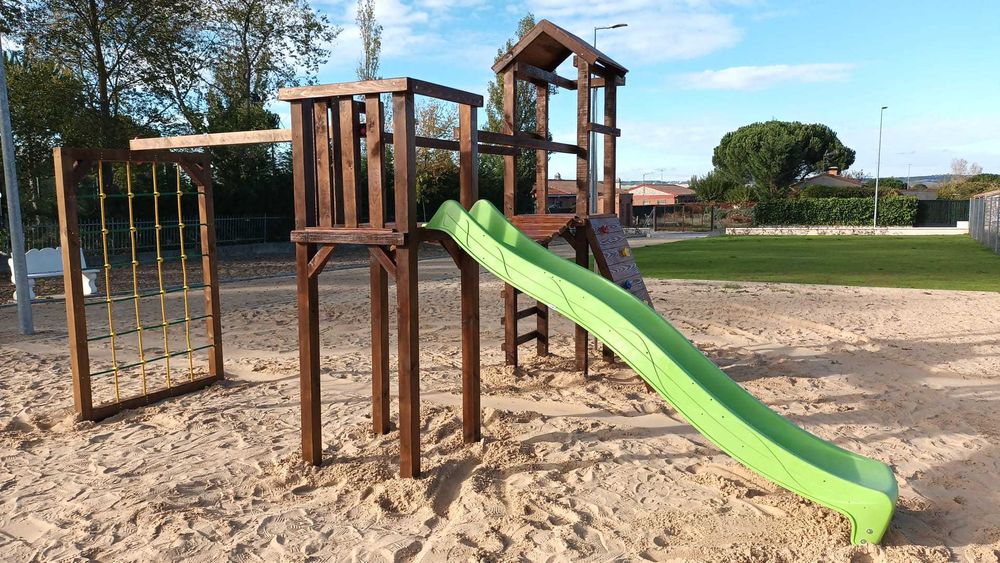 Playground Torres Ponte Escorrega Baloiço Bomberos. Instalado.